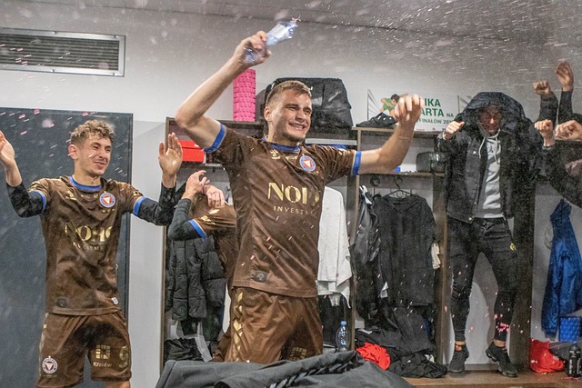 队的身体对 队的身体对